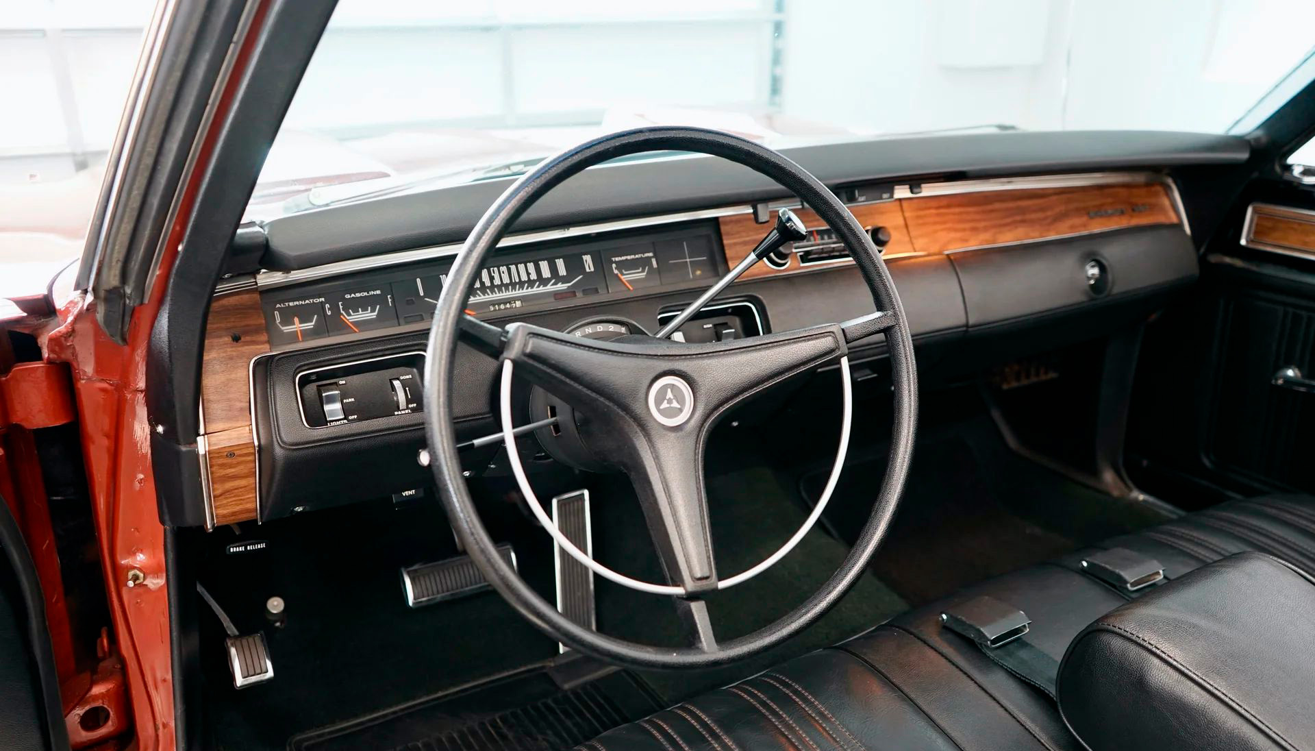 1970 Dodge Coronet - Image 9