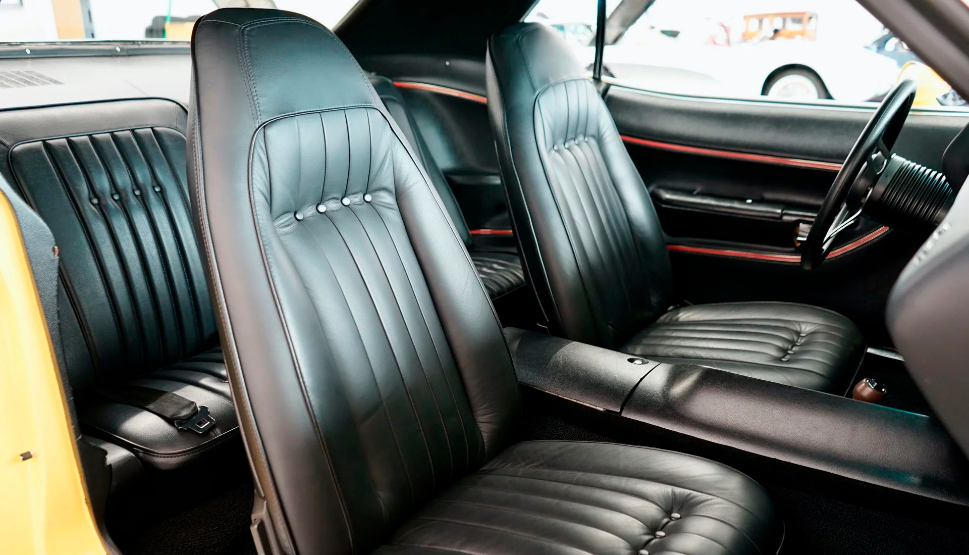 1970 Plymouth Barracuda - Image 13