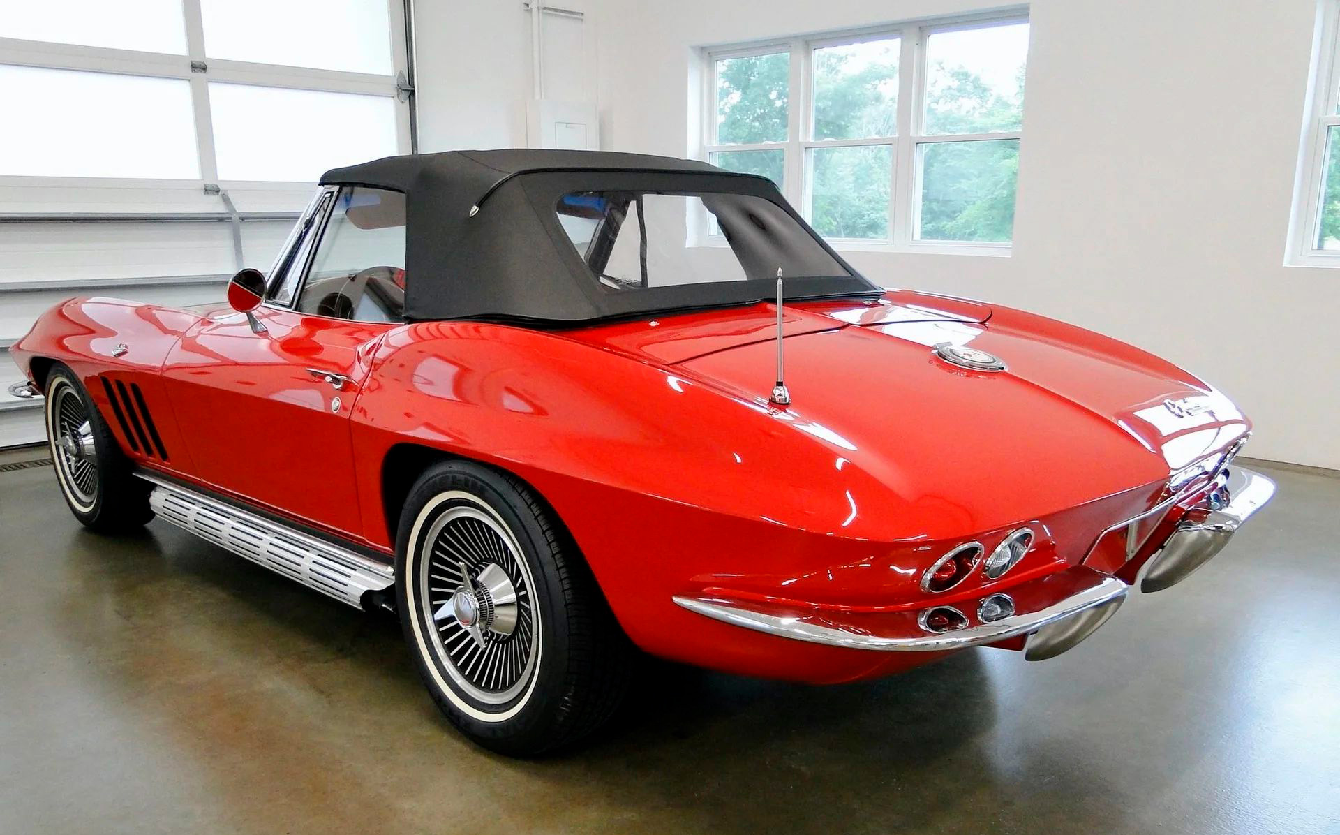 1965 Chevrolet Corvette - Image 3
